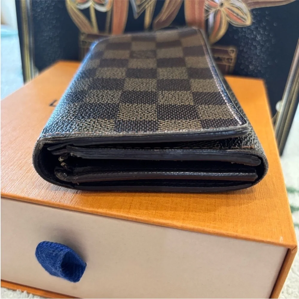 🖤Louis Vuitton Damier Wallet🖤